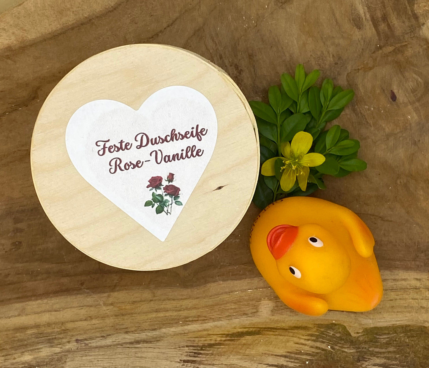 Feste Duschseife Rose-Vanille vegan und Plastikfrei