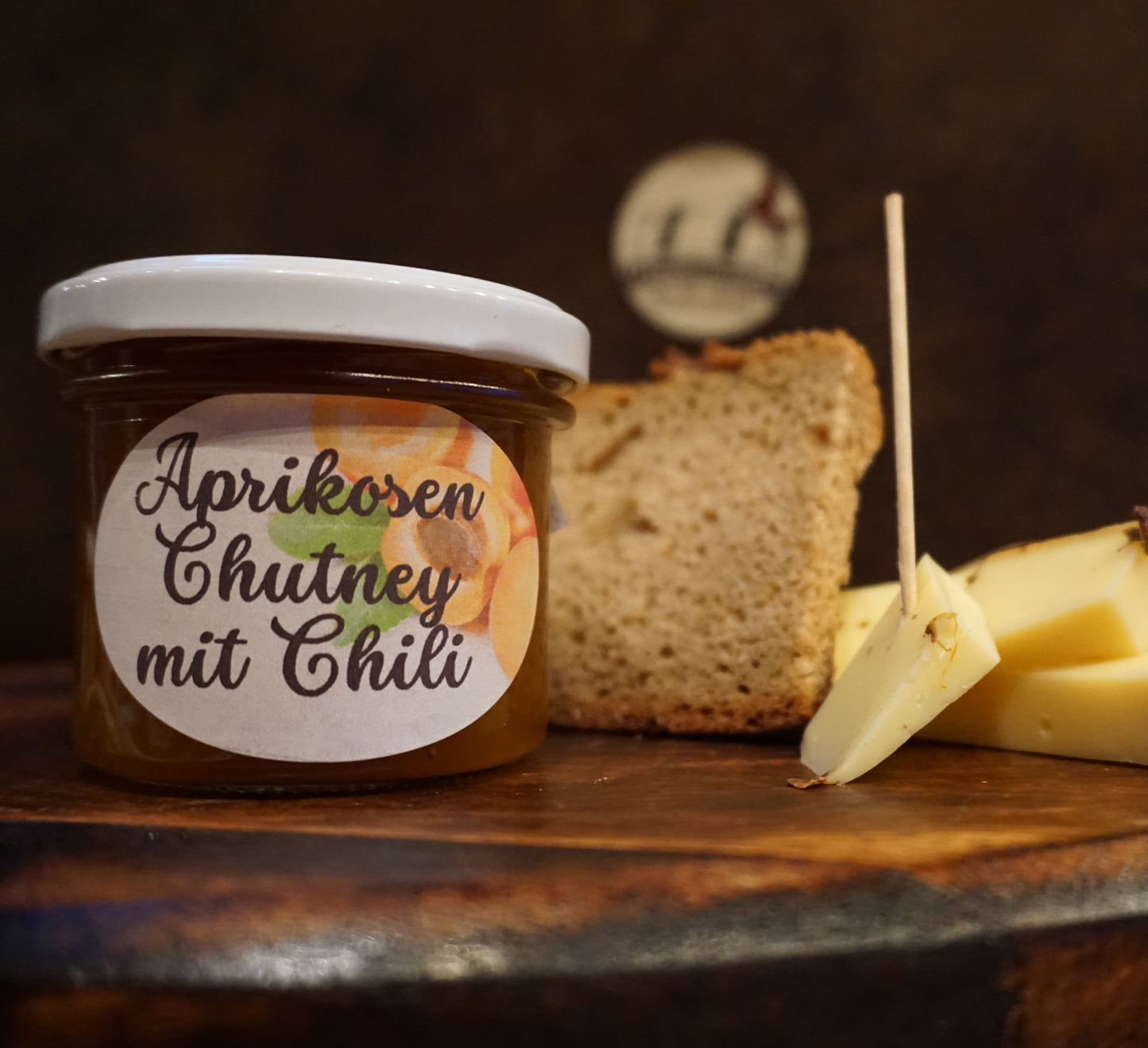 Aprikosen-Chutney mit Chili